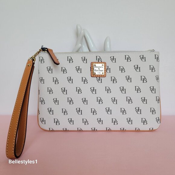 DOONEY & BOURKE Blakely Signature Logo Print Large Wristlet- Bone color ⭐ - Picture 6 of 16